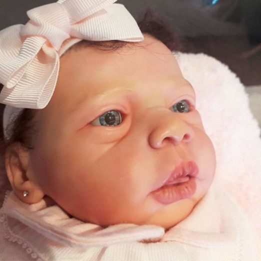 Boneca Bebê Reborn Realista Princesa Lindinha Olhos Azuis