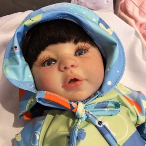 Boneca Bebê Reborn Realista Princesa Olhos Brilhantes